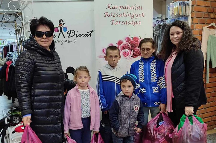 Tízéves a Kárpátaljai Rózsahölgyek Társasága. Fotó: Kárpátinfo/Kovács Erzsébet