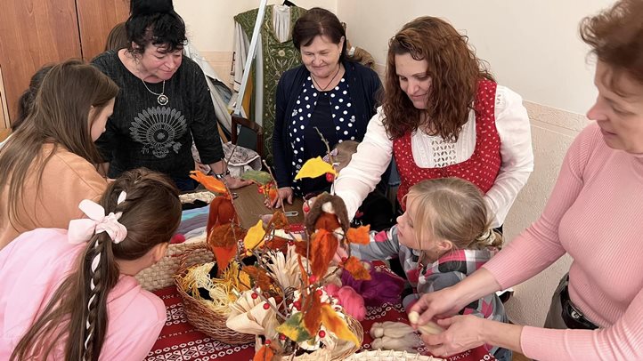 Hittanosok őszi alkalma a beregszászi római katolikus plébánián - Hálaadás és szüreti mulatság