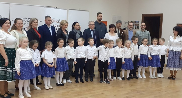 Hangszeres és oktatói napokat szervezett a Tulipán Tanoda - A népi hagyományok minden időben kapaszkodót jelentenek