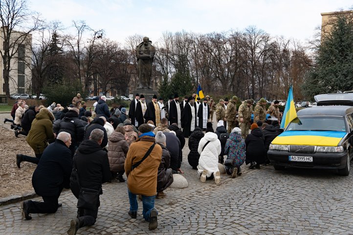 Ungváron végső búcsút vettek a 35 éves Anatolij Szinkevics honvédtől. Fotó: Ungvári Városi Tanács