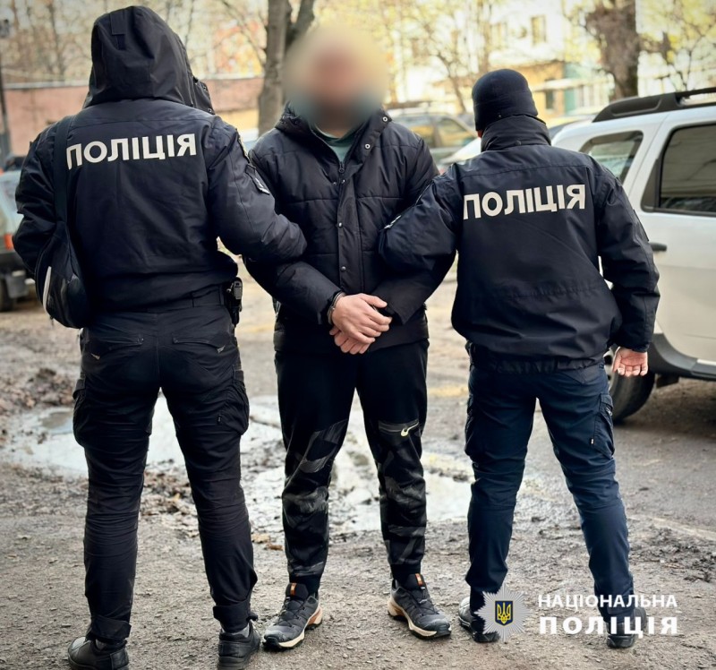 Kizsarolta a frontszolgálatos katonák fizetésének 30 százalékát egy parancsnok Odesszában, őrizetbe vették