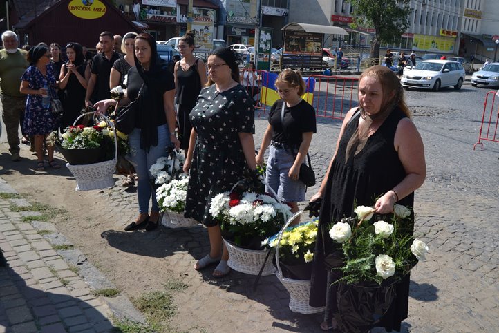 2024. augusztus 31-én Ilosván végső búcsút vettek a háborúban elesett Vitalij Markotól, Fotó: Ilosvai Városi Tanács/Facebook