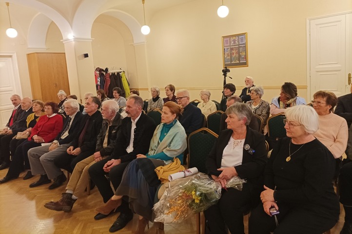 Újabb elismerés a Kárpátinfo felelős szerkesztőjének - Eötvös József Sajtódíjban részesült Kovácsné Marton Erzsébet. Fotó: Kárpátinfo/Kovács Elemér