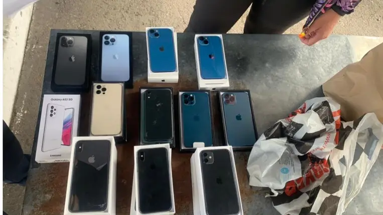 Egy beregszászi nő 240 000 hrivnya értékben akart mobiltelefonokat behozni Ukrajna területére.