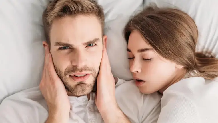  Ezért lehet veszélyes a horkolás ‒ az éjszakai légzéskimaradások nyomában 