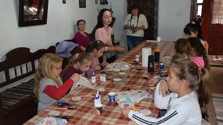 Kézművesfoglalkozás a Nagyberegi Tájházban