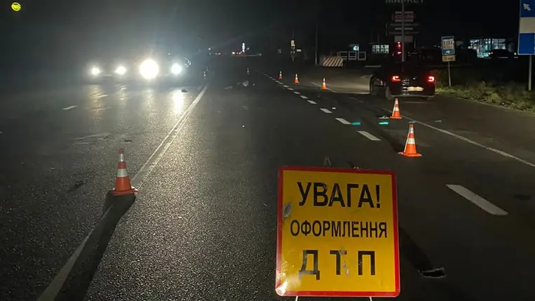 Helyszinelés a közúti baleset helyszinén. Fotó: Kárpátaljai Rendőrség