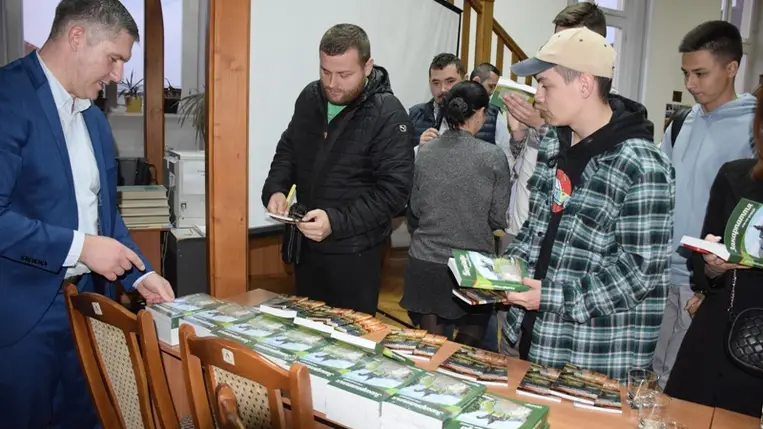 Könyvbemutató a Rákóczi Főiskolán: Kárpátalja magyar szemmel – ukránul. Fotó: Kovács Elemér