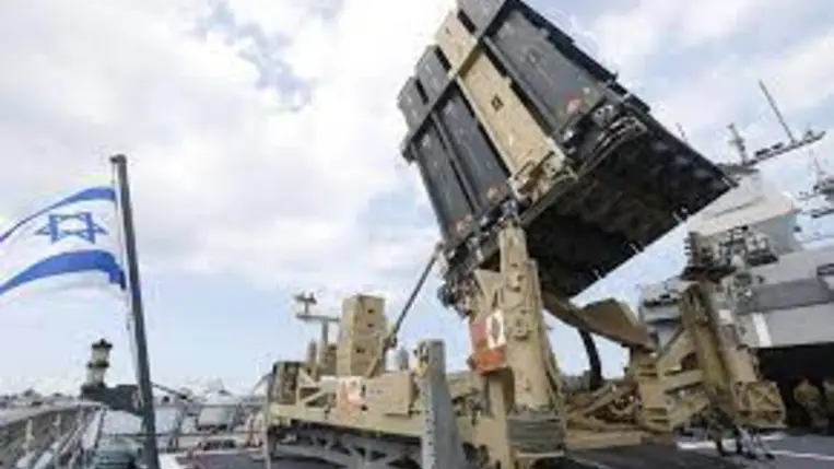 Vaskupola izraeli radarrendszer. Illusztráció