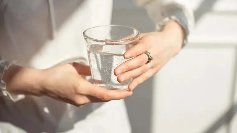  7 őrületes dolog, ami akkor történik, ha nem iszol eleget 