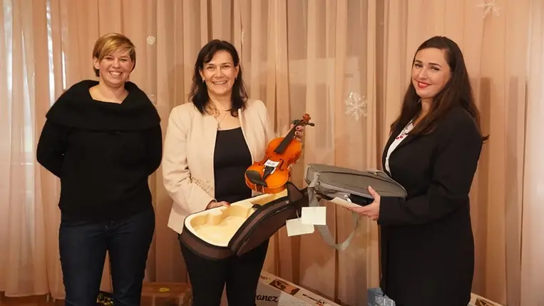 Karácsonyi szeretetcsomag a Nagycsaládosok Országos Egyesületétől