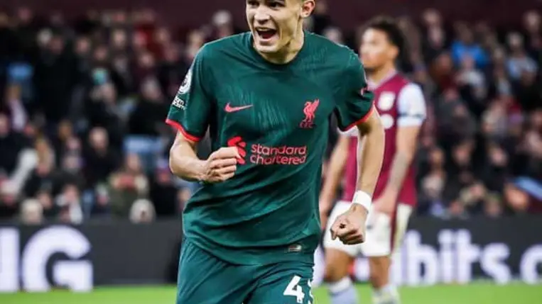 Két perc alatt hőssé vált a Liverpool 18 éves focistája