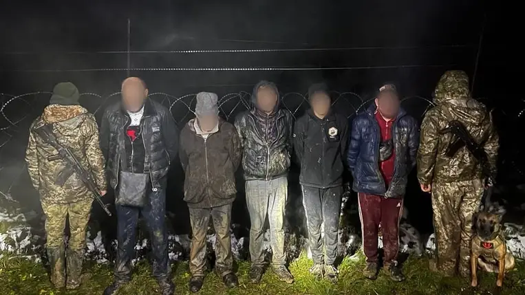 Öt férfit vettek őrizetbe Kárpátalján, akik a zöldhatáron keresztül akarták átlépni az ukrán-szlovák határt.