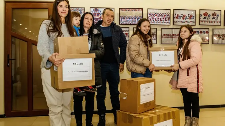 Megérkezett Kárpátaljára a NOE családokat és zeneiskolákat segítő adománya