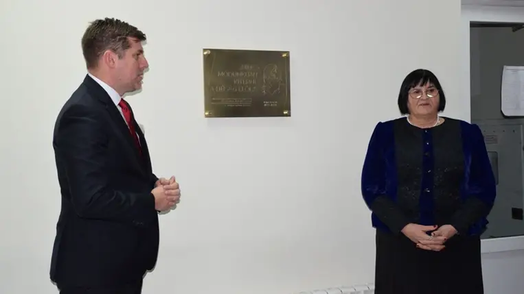 Tamási Áron-emléktáblát avattak a Rákóczi Főiskolán