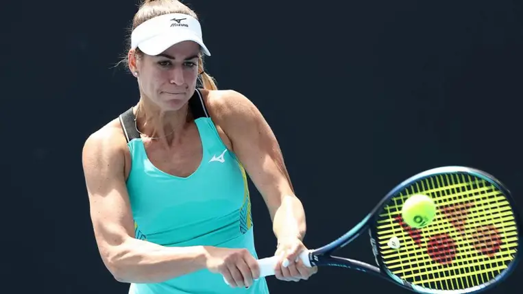 Háromból egy magyar teniszező jutott tovább a női Australian Openen