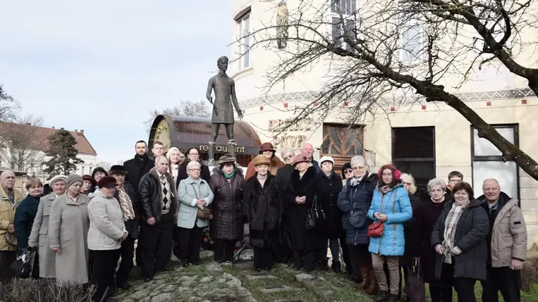 Tisztelgés Petőfi Sándor emléke előtt