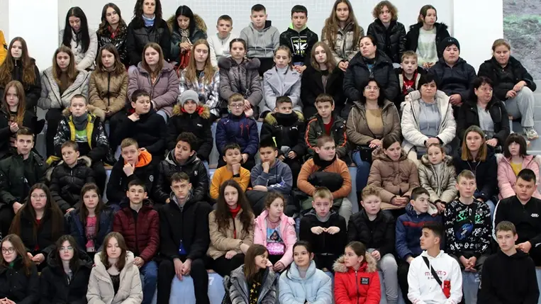 Elkezdődött a kárpátaljai diákok és tanárok táborának első turnusa Sátoraljaújhelyen. MTI/Vajda János