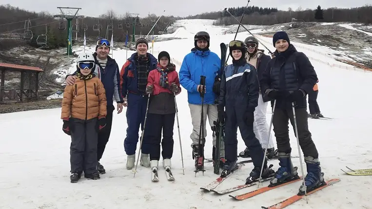 Újra élettel telt meg a Vadvölgy Panzió - Síhétvégén a nagycsaládosok