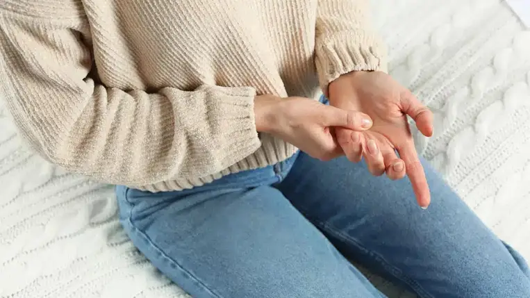  Ezt jelzi, ha ropognak az ujjaid 