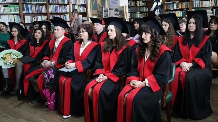 Diplomaátadó az Ungvári Nemzeti Egyetem Ukrán–Magyar Oktatási–Tudományos Intézetében