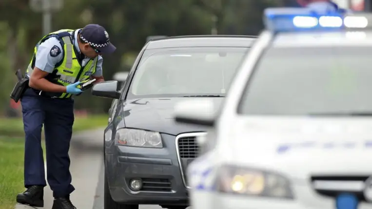 A rendőrség ellenőrzi az ittas sofőröket. Illusztráció