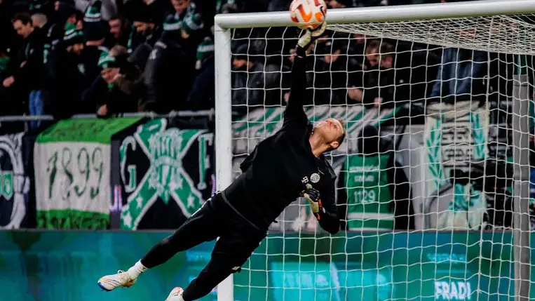 Dibusz Dénes: Visszavonulunk, ha megnyerjük az Európa-ligát