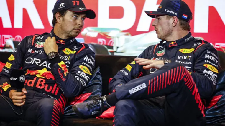 Schumacher szerint Péreznek távoznia kellene a Red Bulltól