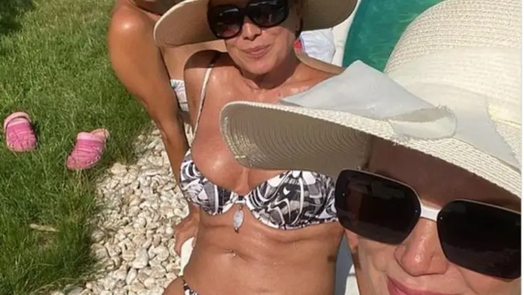 Détár Enikő bikiniben: az 59 éves színésznő friss fotója robbant az Instán