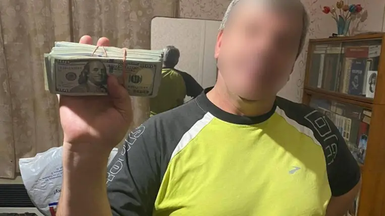  Egy nap alatt ketten is hívták a rendőröket Kárpátalján, mert elfelejtették, hová rejtették a megtakarított pénzüket. Fotó: Kárpátaljai Rendőrség