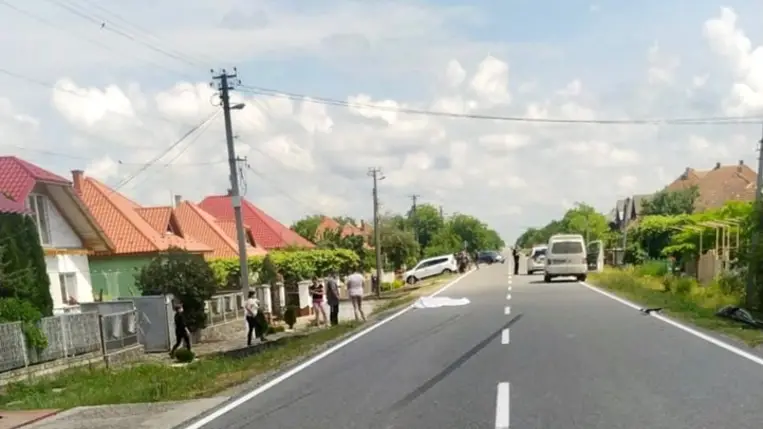 Közúti balesetben életét vesztette egy 67 éves kerékpáros Csongoron. Fotó: Kárpátaljai Rendőrség
