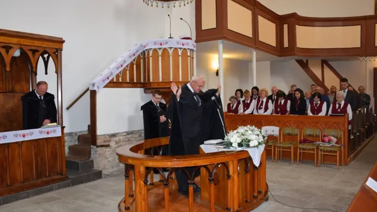 Harangszentelő hálaadó istentisztelet Munkácson. Fotó: Kovács Erzsébet
