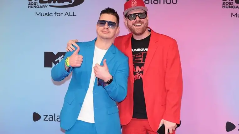 Majka belekötött Fluor Tomiba: az meg nem hagyta magát, visszaszólt