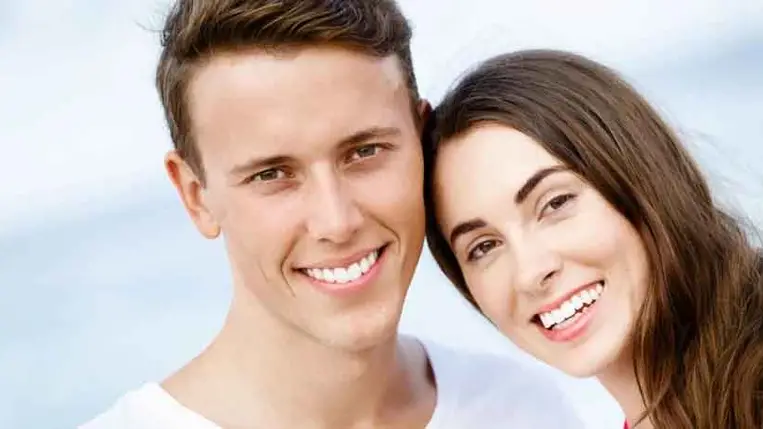 Fogfehérítés otthon – mutatjuk az alapokat