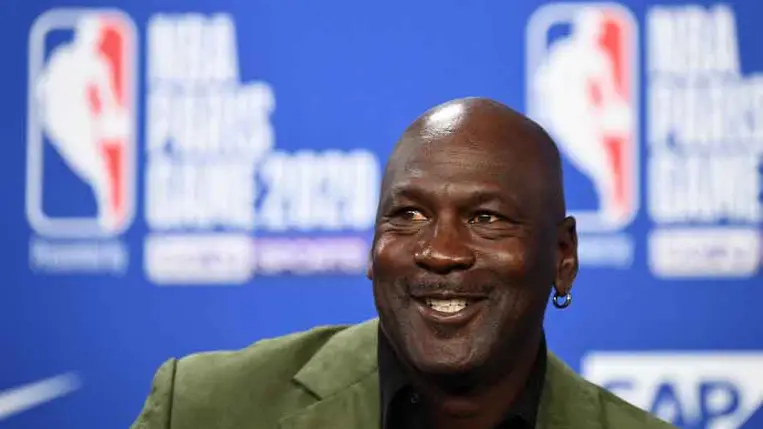 Michael Jordan fontos döntést hozott