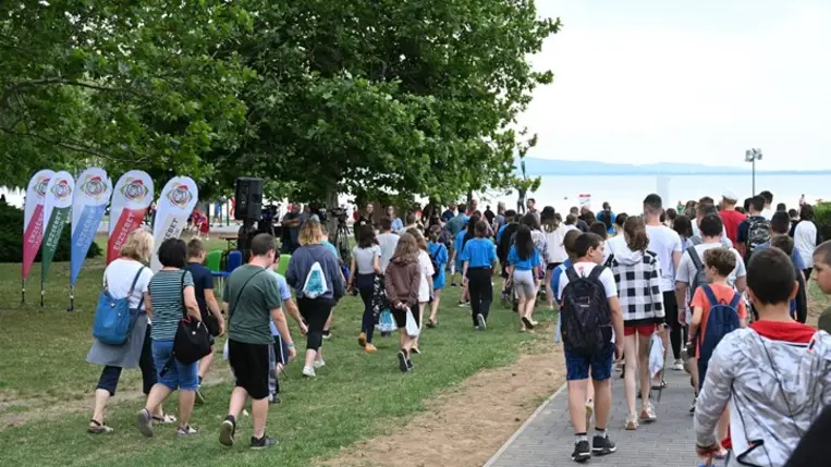 Négyszáz ukrán gyermek táborozhat Magyarországon a kárpátaljai kormányzó kérésére