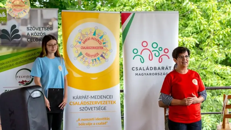A Kárpát-medencei Családszervezetek Szövetsége (KCSSZ) első alkalommal szervezte meg az "Összetartozunk! -  I. Kárpát-medencei Nyári Tábor"-t