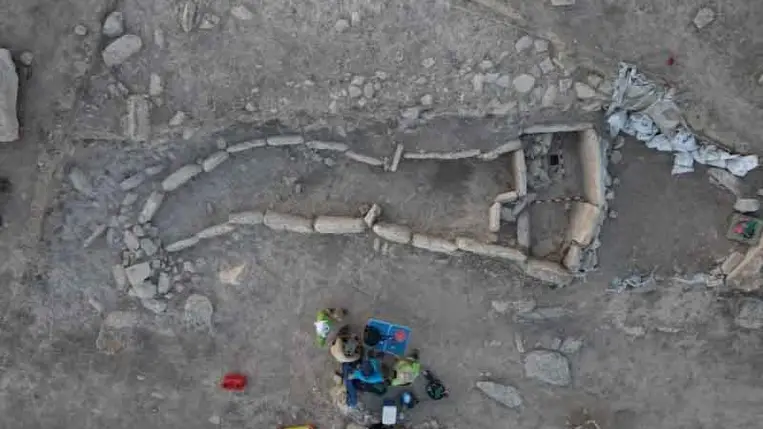 Kis tereket építettek ezekbe a rejtélyes, megalitikus dolmenekbe