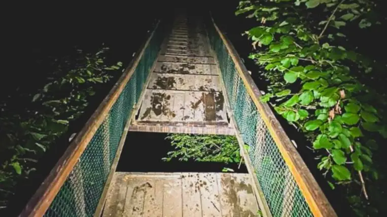 Leszakadt egy függőhíd Kárpátalján, egy turista meghalt. Fotó: t.me/dsns_telegram