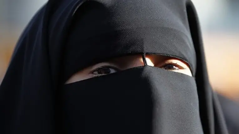 Muszlim viselet. Illusztráció