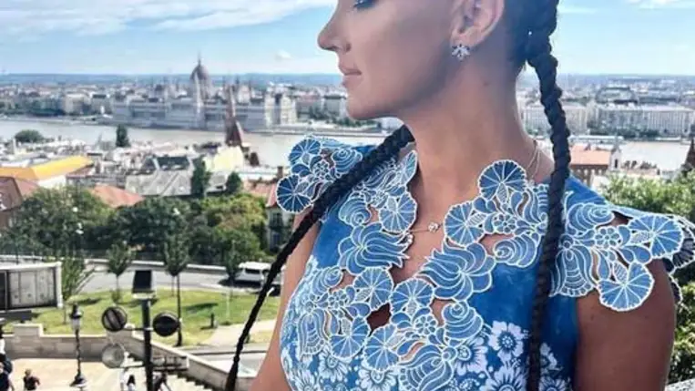 Péter Szabó Szilvia csodás ruhájáról a rádióban is beszéltek: nagy sikert aratott vele
