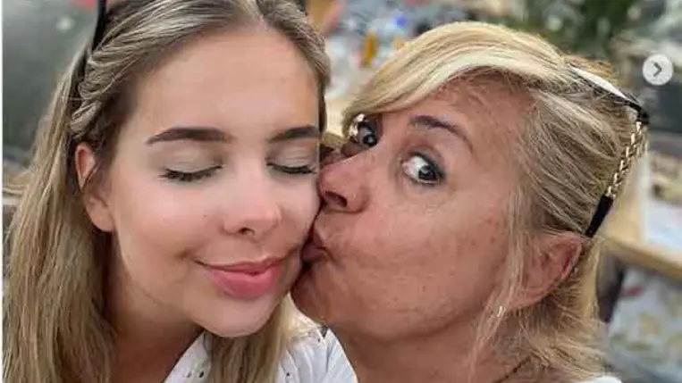 Szulák Andrea és 16 éves lánya: a szőke Rozina tiszta anyja