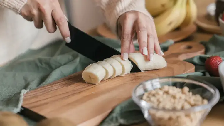 Banánt ettél és fáj a gyomrod? Ez lehet az oka 