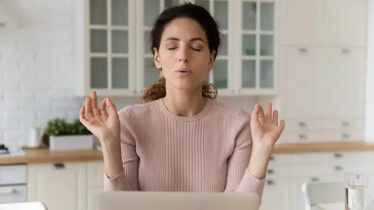  5 légzéstipp 5 helyzetre – Ha fáj a fejed, ha stresszelsz, ha koncentrálnál 