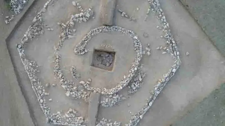 Bronzkori hexagonális piramist fedeztek fel Kazahsztánban