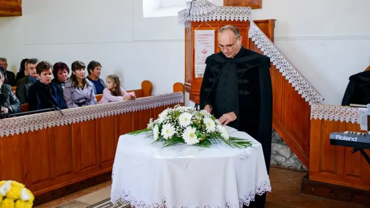 Beszélgetés Szilágyi Károly gáti református lelkésszel - Hálát adok Istennek, hogy Kárpátalján lehetek lelkész