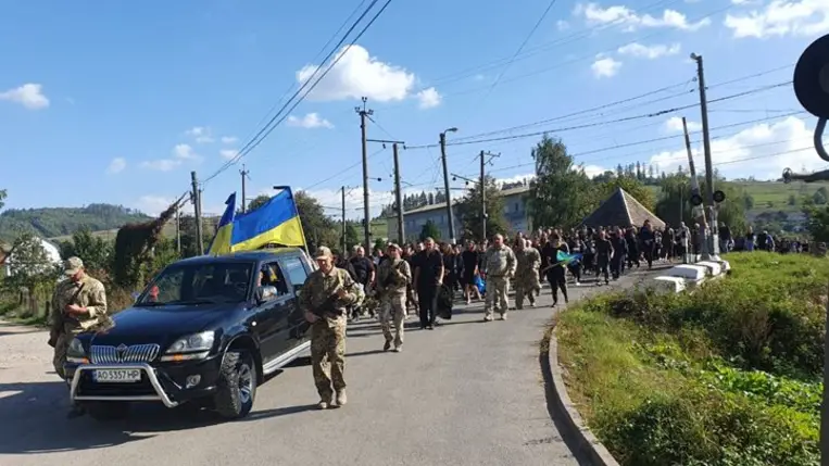 Kárpátalján végső búcsút vettek a háborúban elesett Vagyim Misztől. Fotó: Митрополит Феодор/Facebook