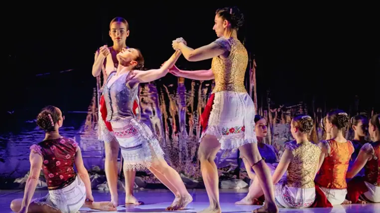 Erdélyi turnéra indul a Magyar Állami Népi Együttes - A nagy múltú Társulat öt városban lép fel