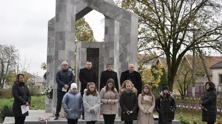 A mártírokra emlékeztek Badalóban. Fotó: Sárközi Karola