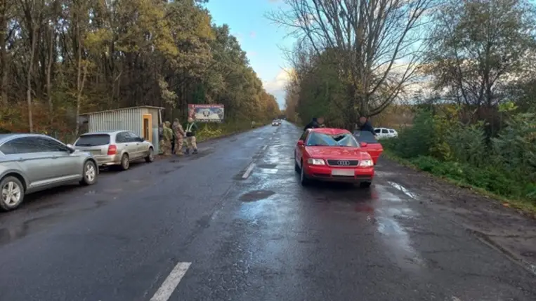 Elgázoltak egy határőrt a jánosi ellenőrző ponton. Fotó: Kárpátaljai Rendőrség